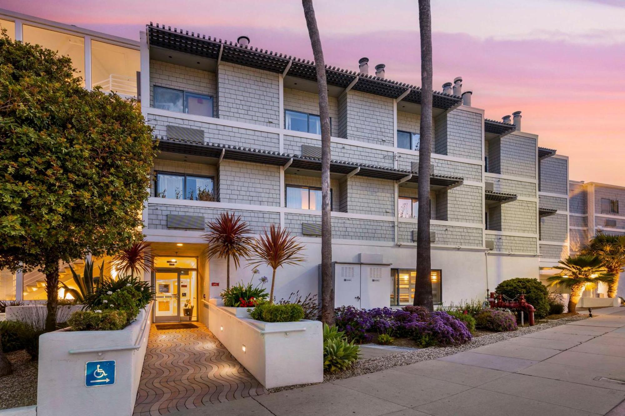 Best Western Plus All Suites Inn Santa Cruz Extérieur photo