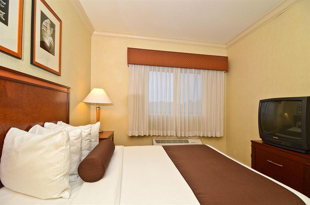 Best Western Plus All Suites Inn Santa Cruz Chambre photo